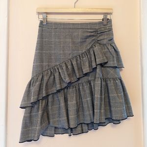 Club Monaco Grey Houndstooth Mini Skirt Ruffle Asymmetric Hem Ruching Size 2